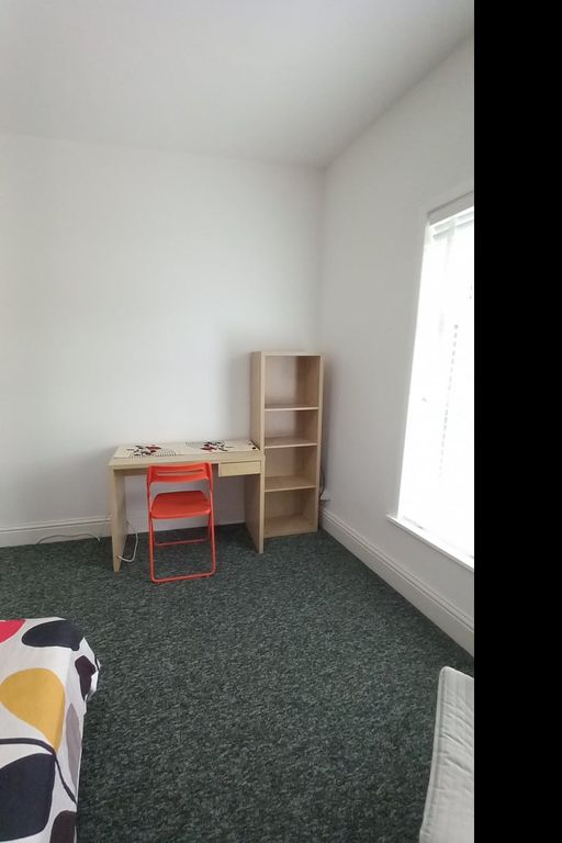 Property photo 2 of 6