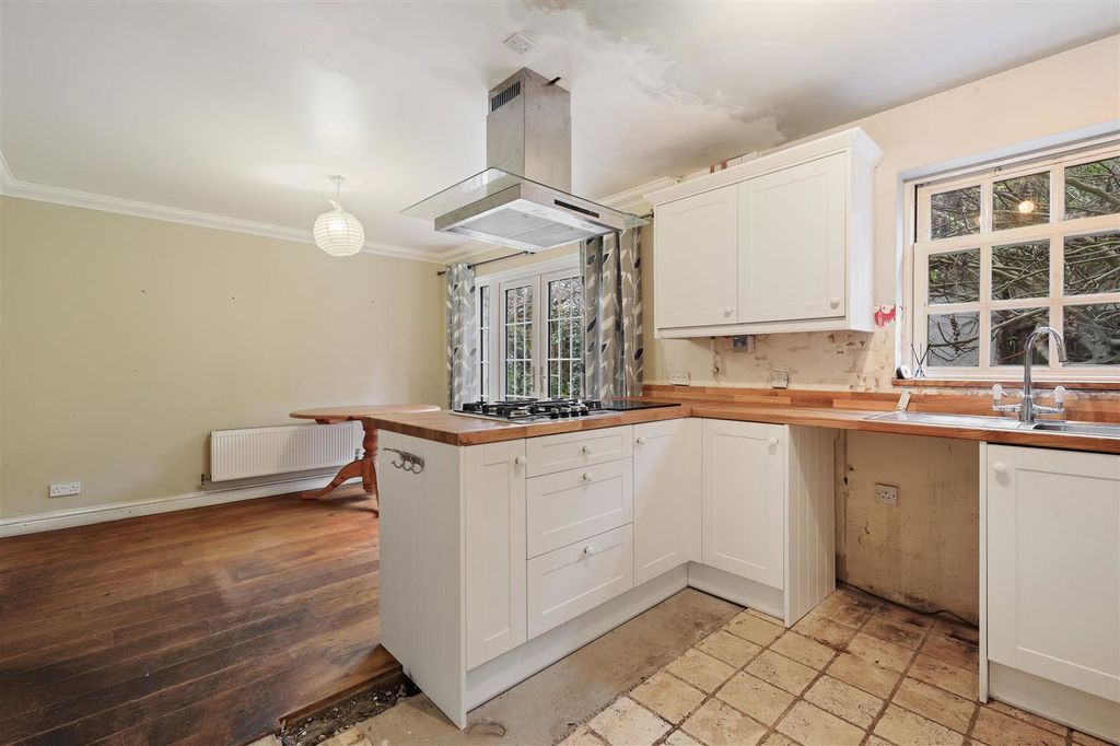 Property photo 3 of 21