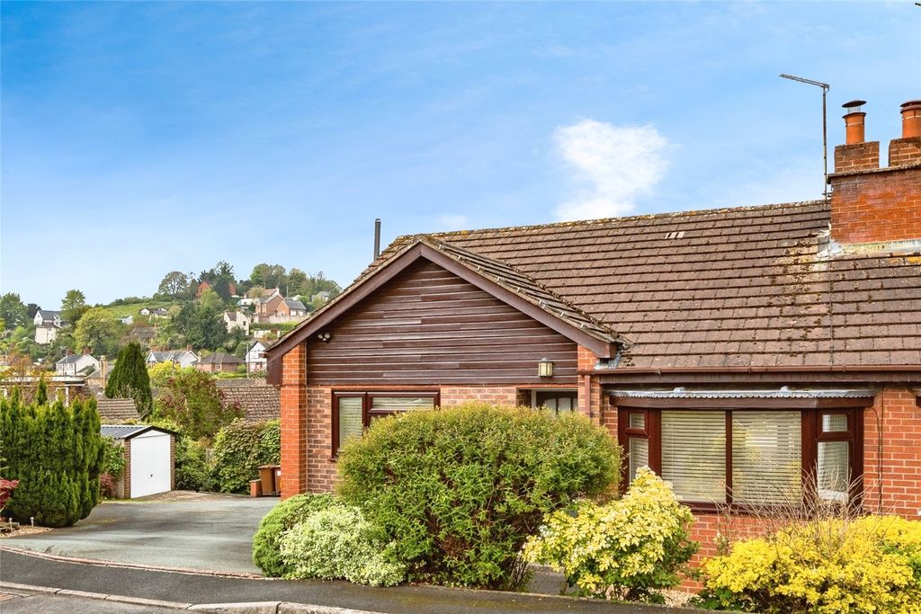 Property photo 1 of 15 Description