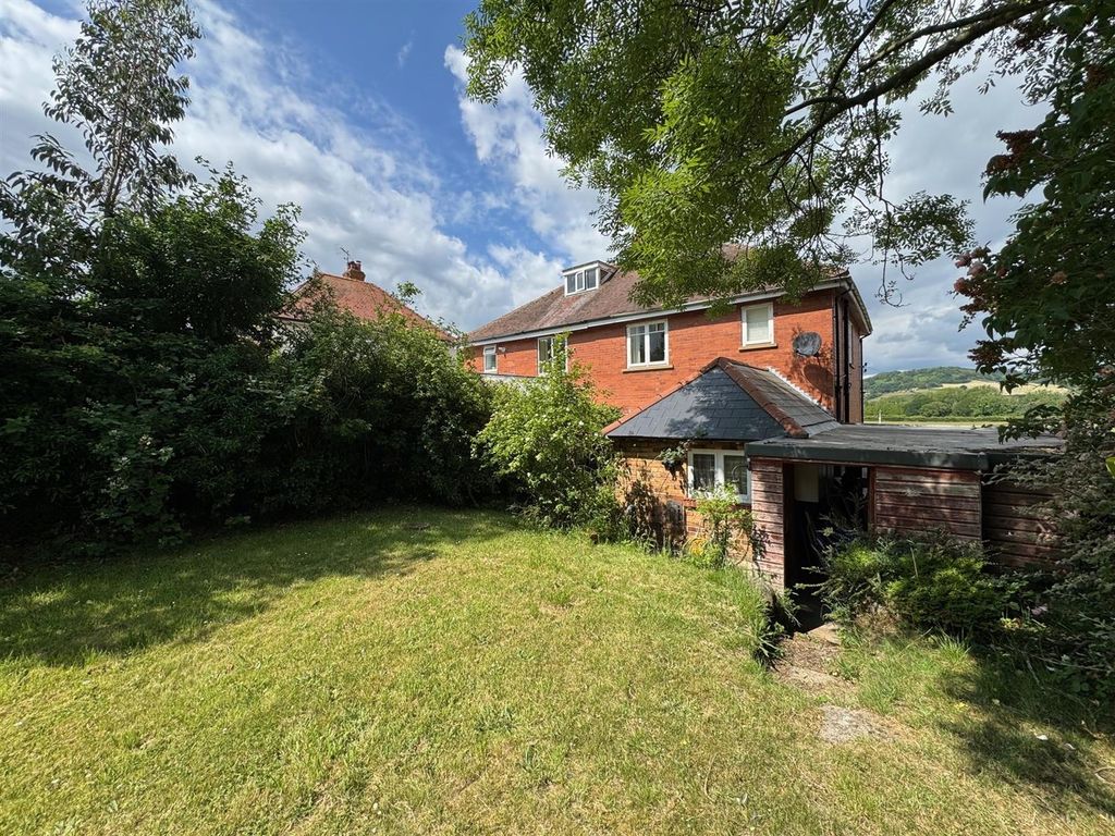 Property photo 2 of 22 Garden 2.Jpg