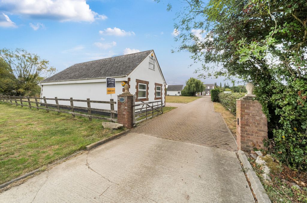 Property photo 2 of 22 1339546168Af1E13Aac80