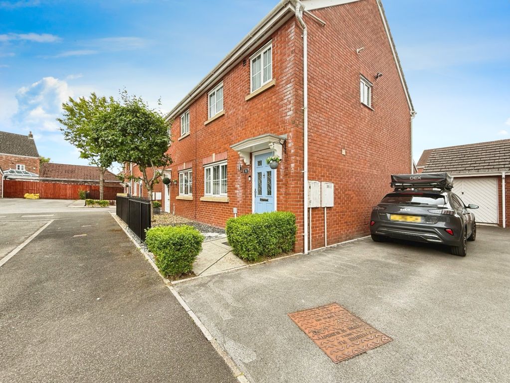 Property photo 2 of 27 4259283