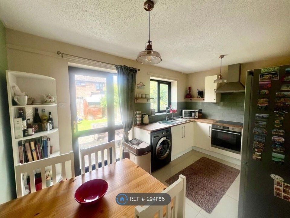 Property photo 3 of 15 Kitchen