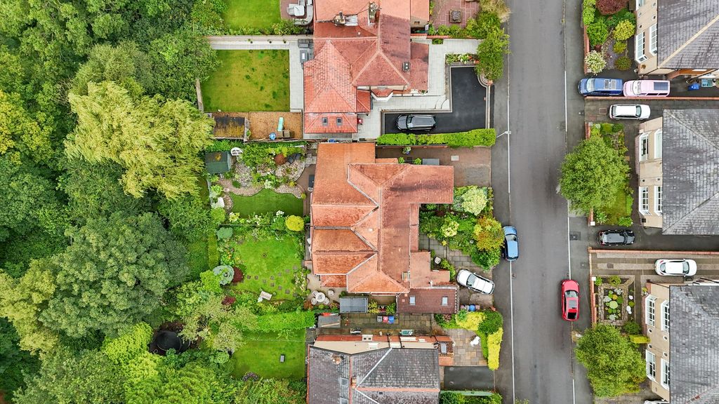 Property photo 2 of 57