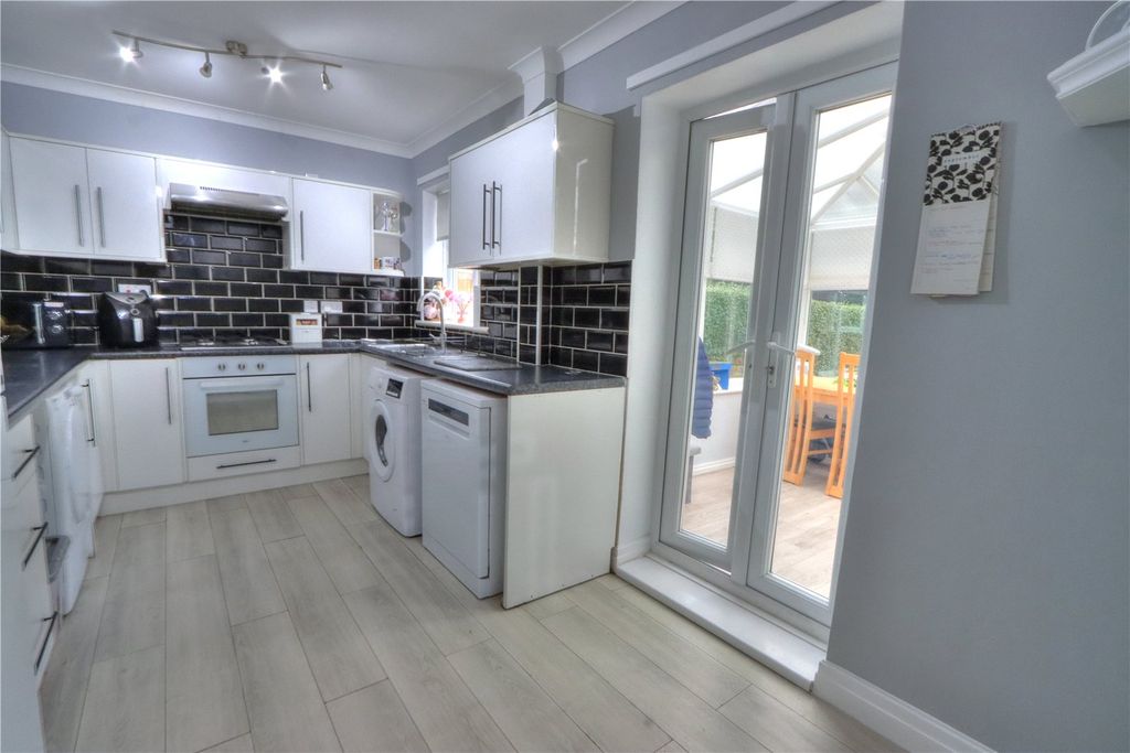 Property photo 2 of 11 Picture No. 07