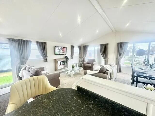 Property photo 1 of 21 Main Photo