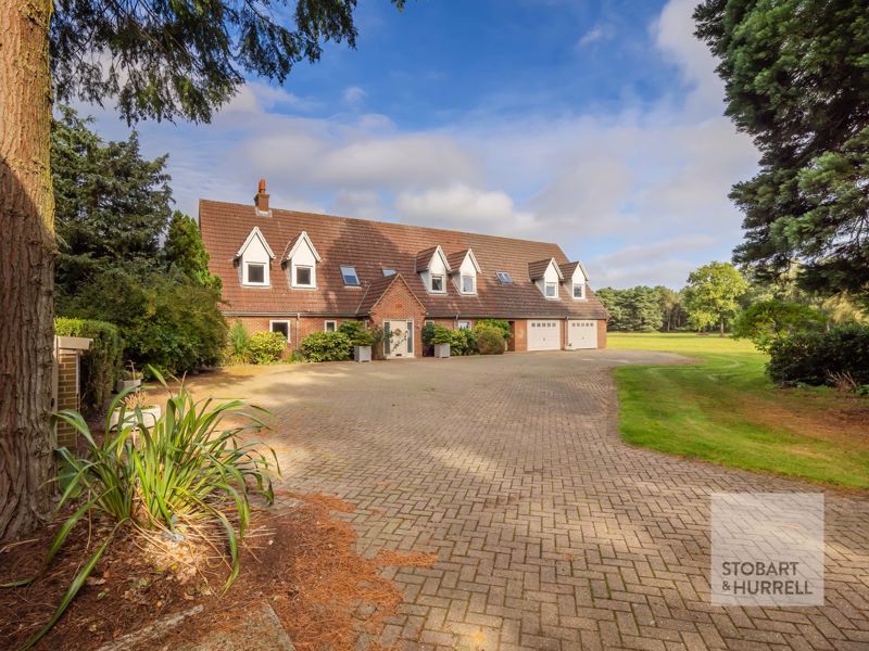 Property photo 2 of 62 Approach