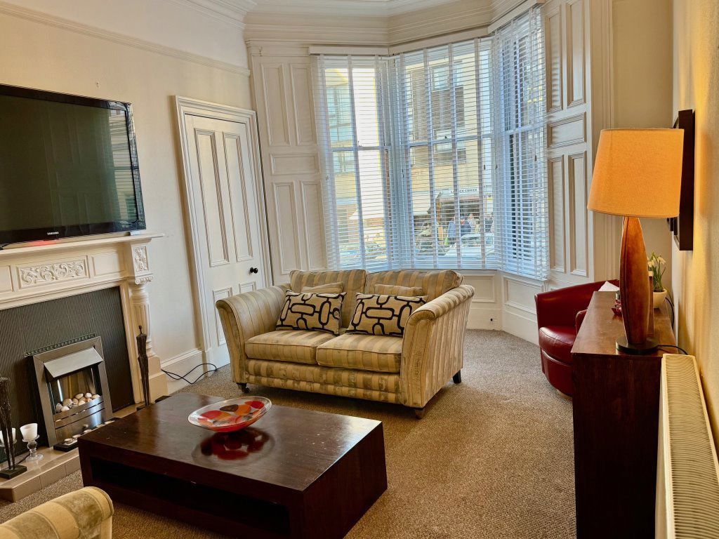 Property photo 2 of 11