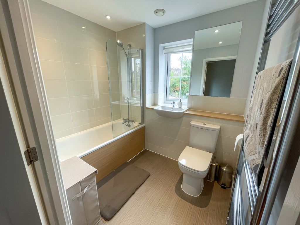 Additional image 7 of 2 bed flat for saleHeydon Way, Broadbridge Heath RH12