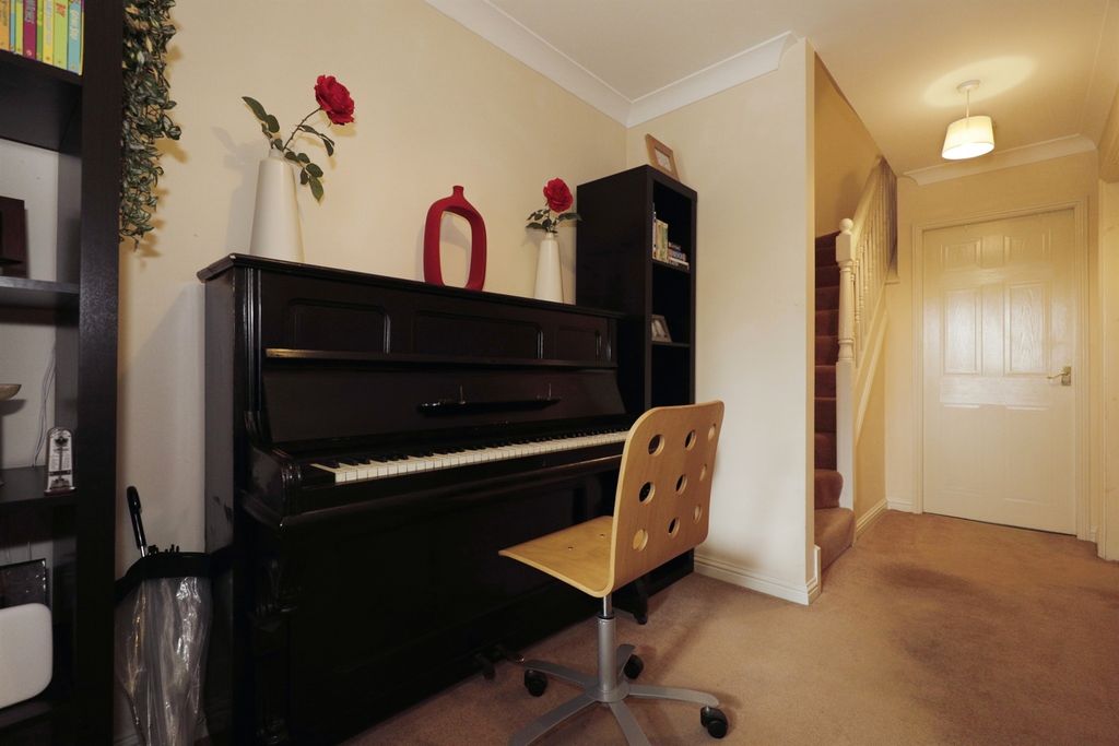 Property photo 3 of 22