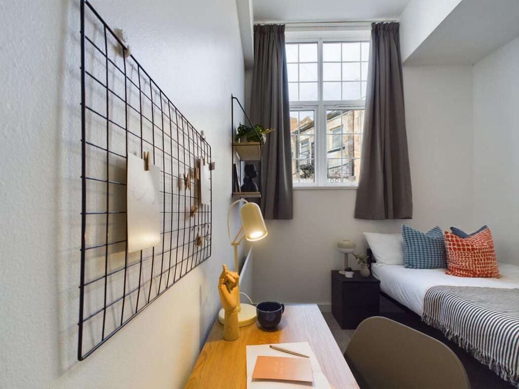 Property photo 2 of 7