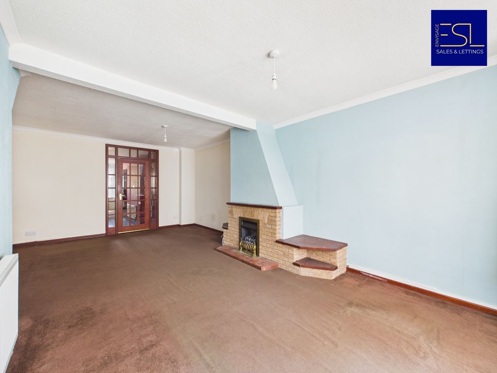 Property photo 2 of 15 Cam02349G0-Pr0159-Still011