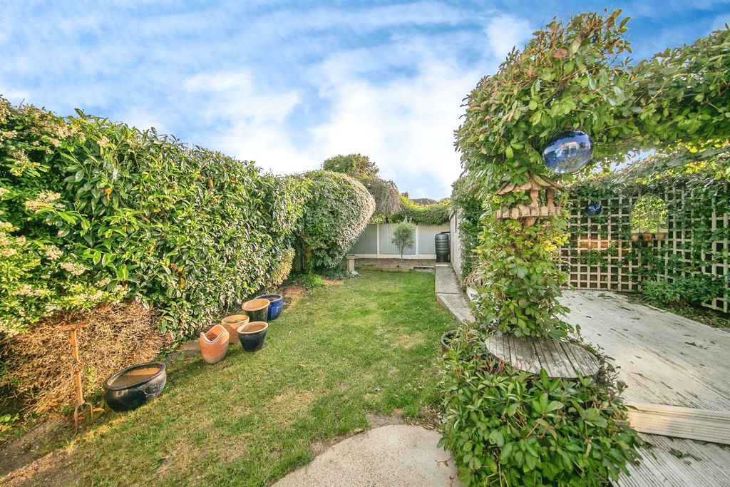 Property photo 2 of 19
