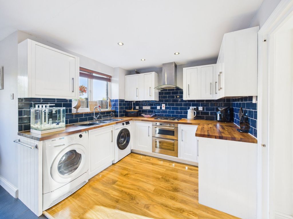 Property photo 3 of 13 Picture No. 17