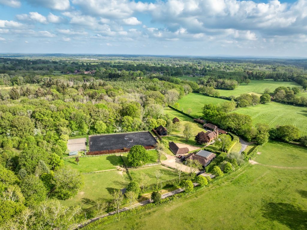 Property photo 2 of 44 Red Leaf Farm