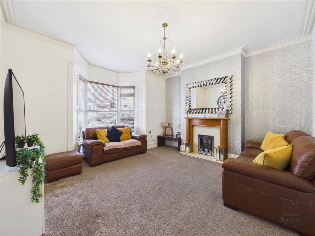 Property photo 3 of 15 Cam01858G0-Pr0273-Still009.Jpg