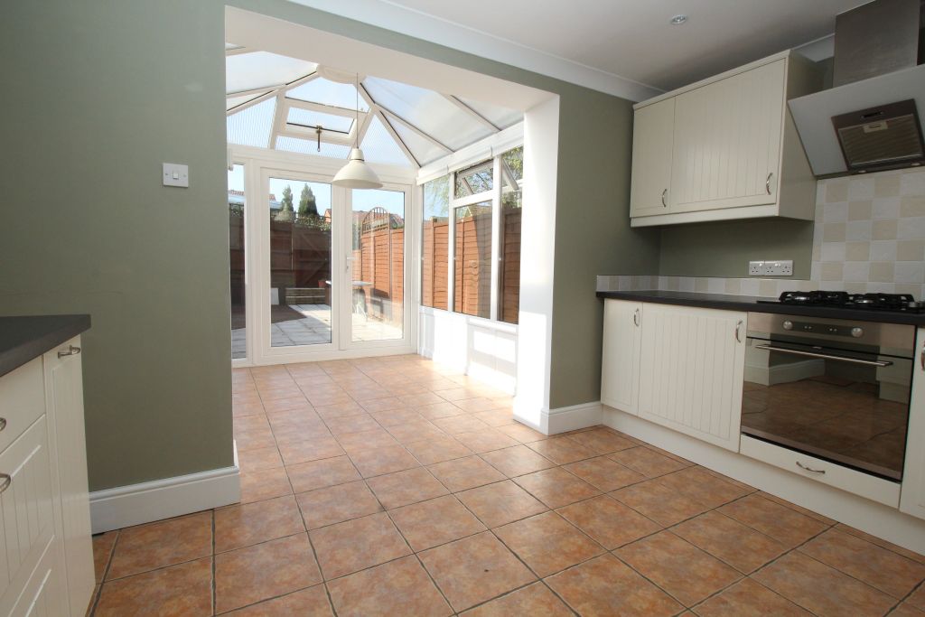 Property photo 2 of 14 Kitchen