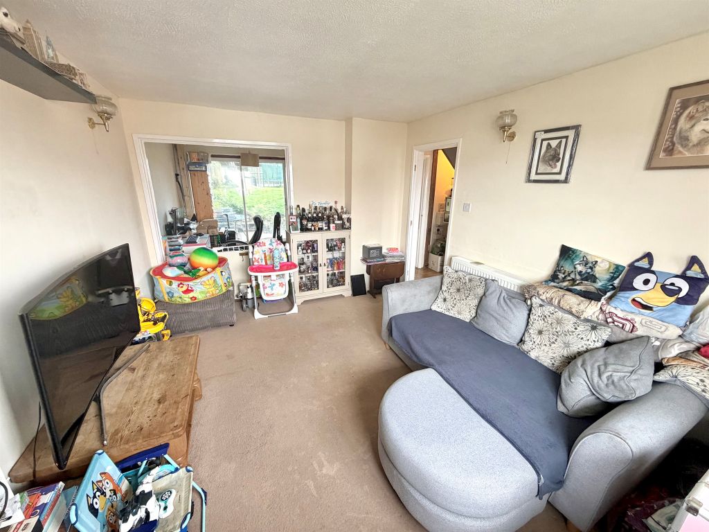 Property photo 3 of 18