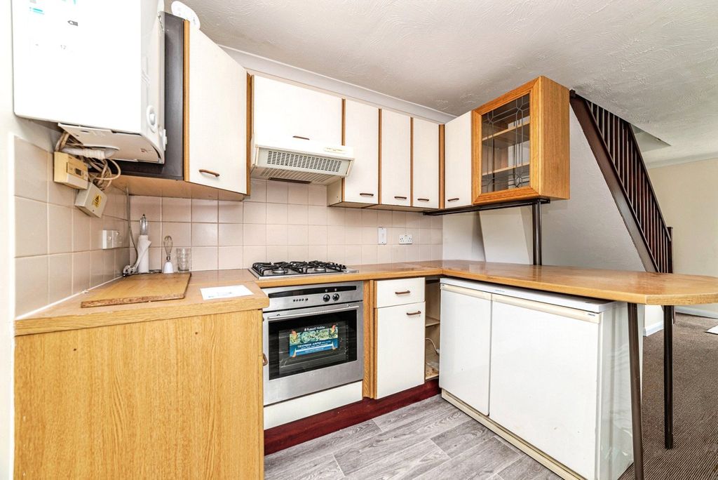Property photo 2 of 18 Picture No. 28