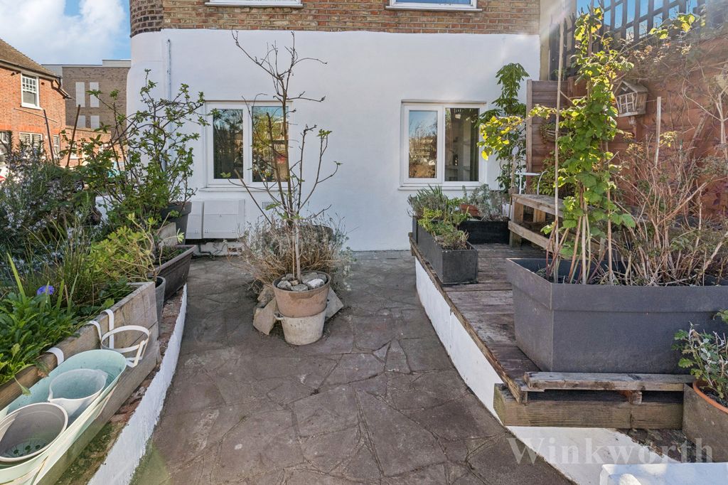 Property photo 2 of 14 Picture No. 16