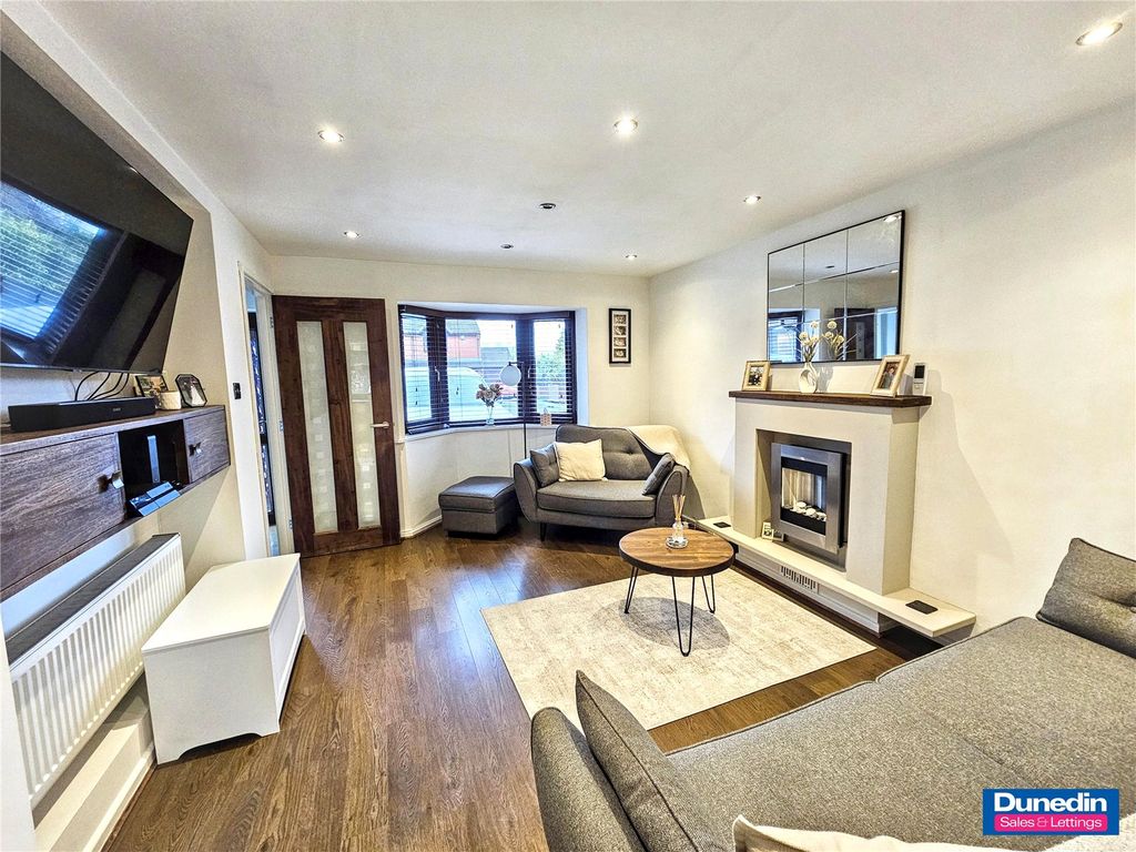 Property photo 2 of 25 Picture No. 09