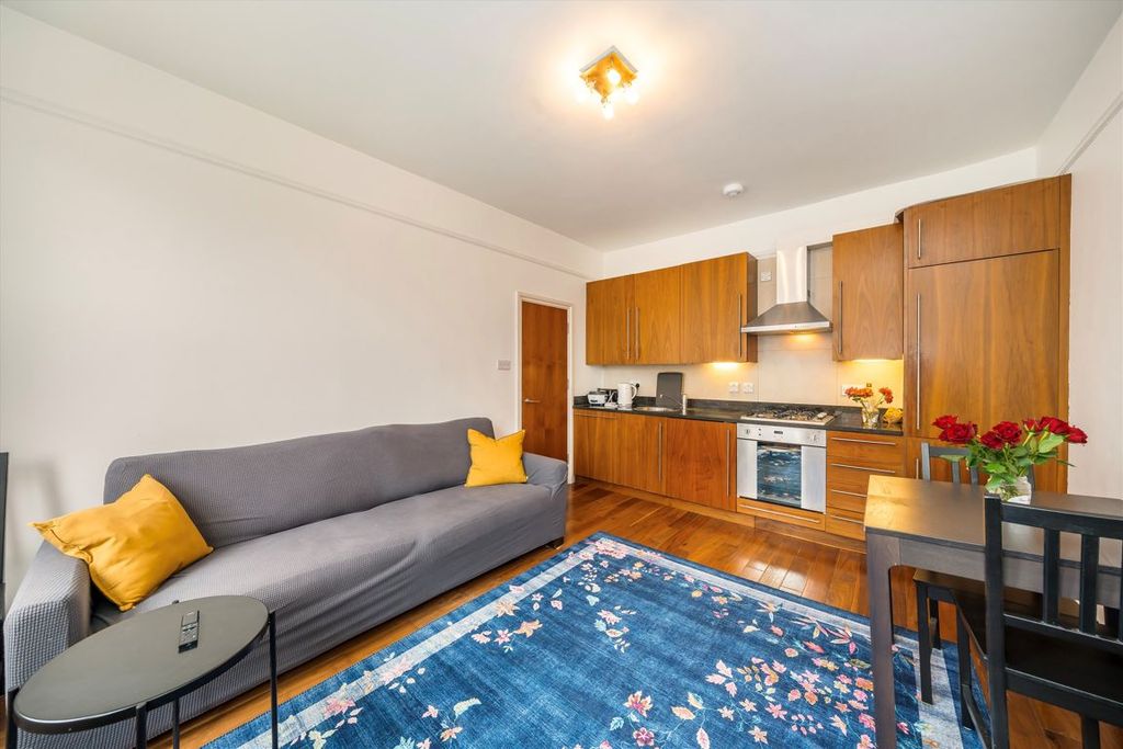 Property photo 2 of 5