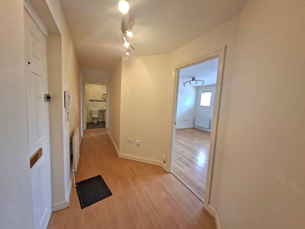Property photo 3 of 29