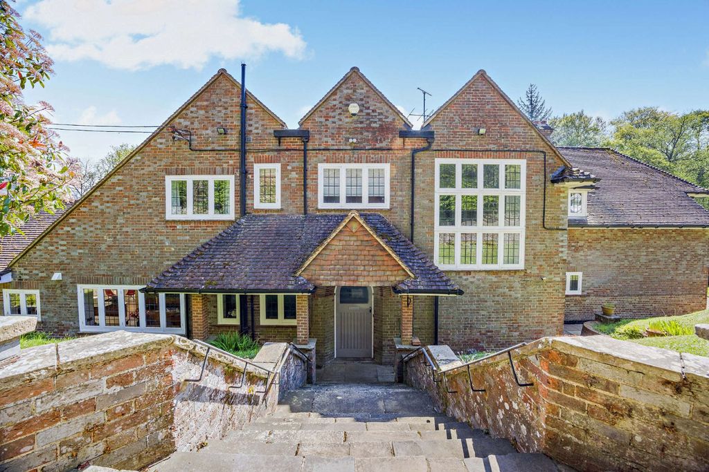 Additional image 19 of 6 bed detached house for saleBurys Bank Road, Greenham, Thatcham, Berkshire RG19