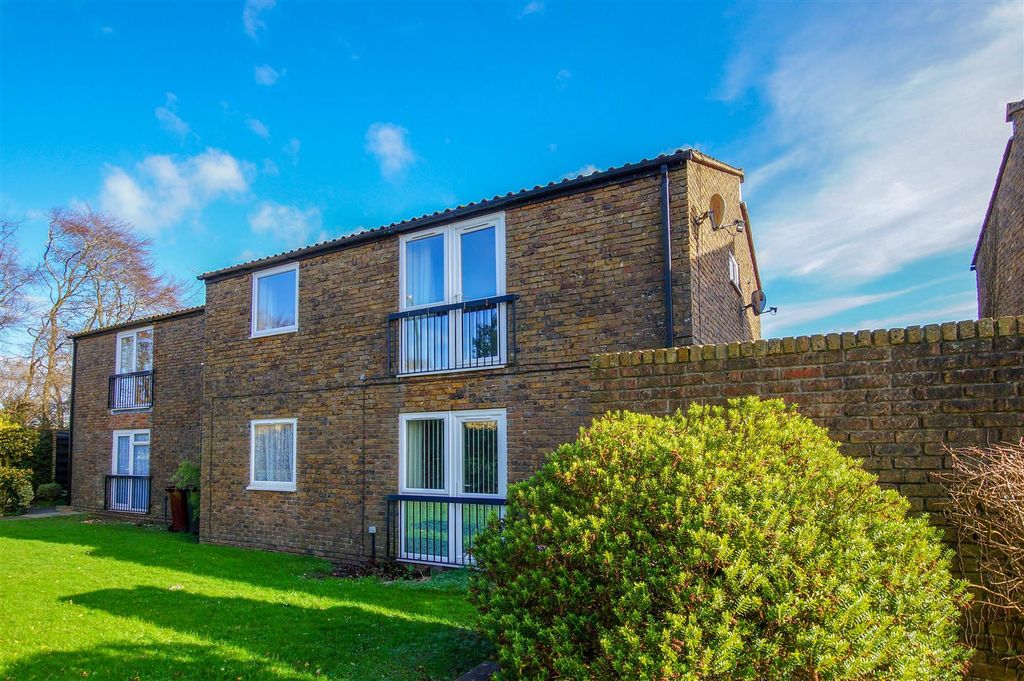 Property photo 1 of 7