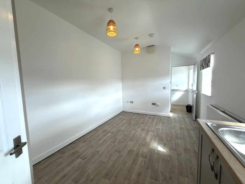 Property photo 2 of 5 Studio Room