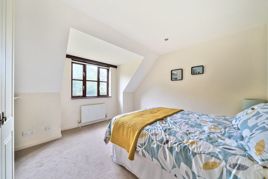 Property photo 3 of 9 1305345-5-6849491...