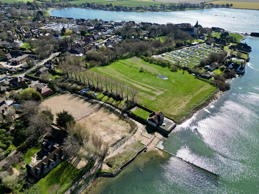 Property photo 2 of 41