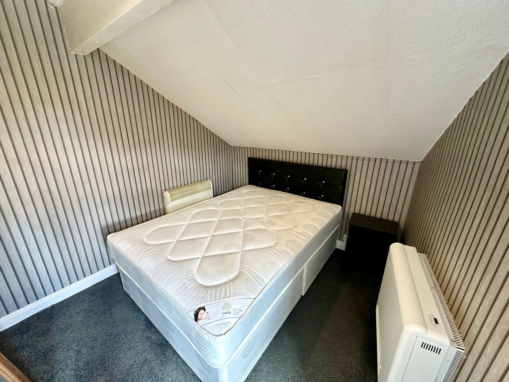 Property photo 1 of 6 Image