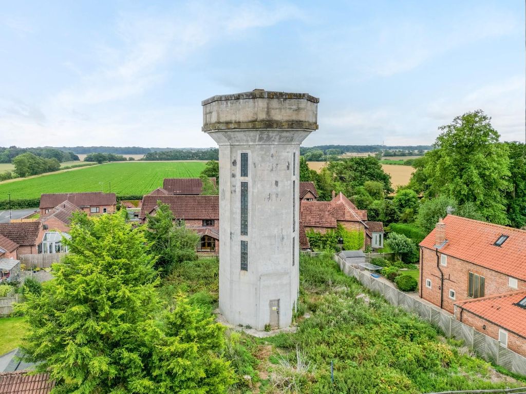 Property photo 1 of 11 54Ams-2.Jpg