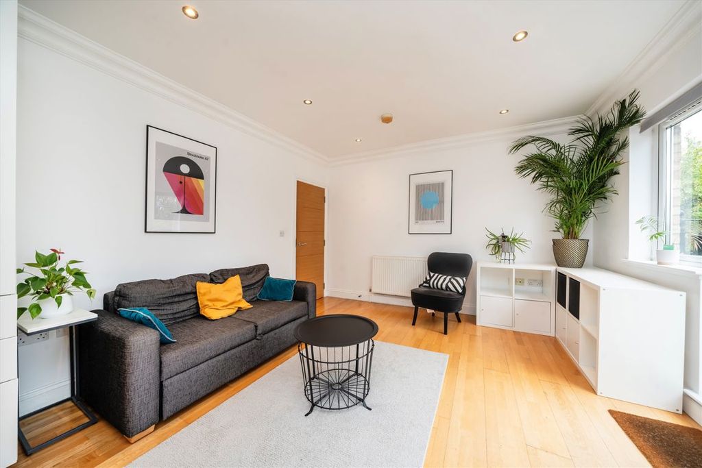 Property photo 3 of 7