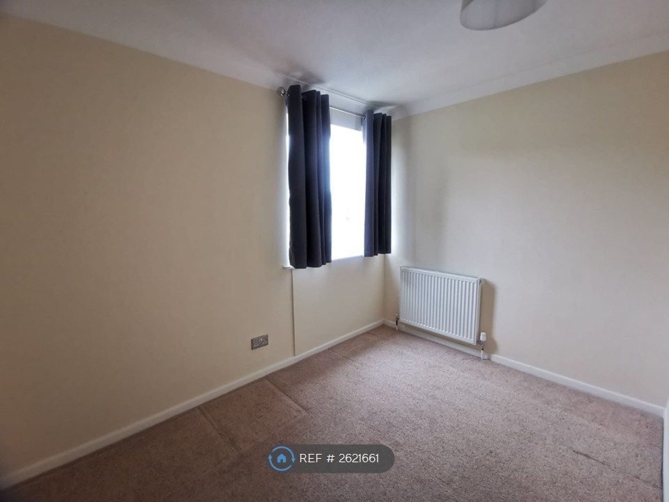 Property photo 2 of 26
