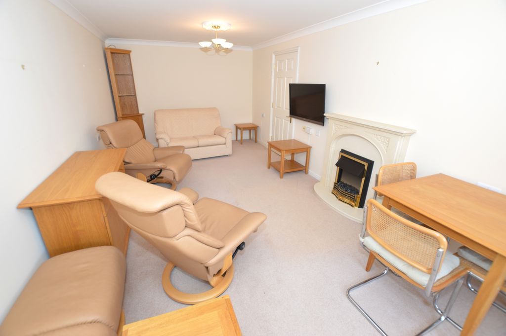Property photo 3 of 10 Living Room Pic2