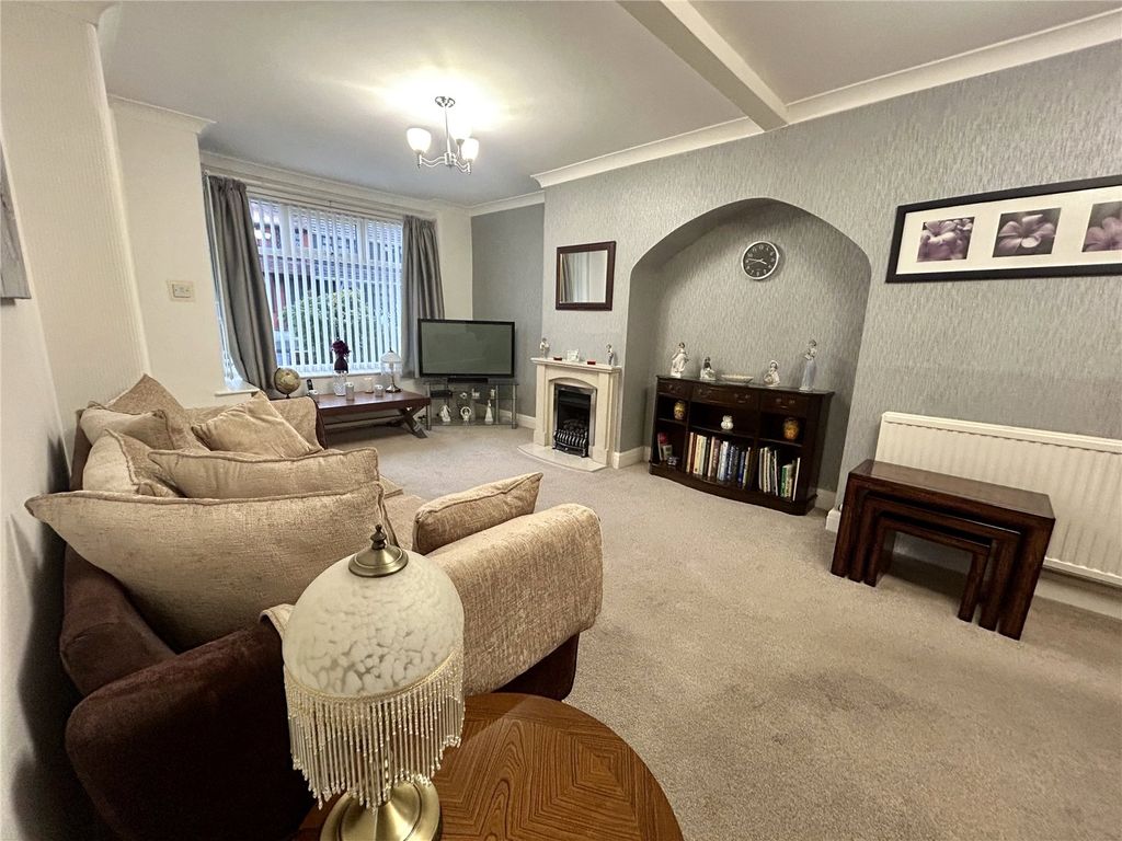 Property photo 3 of 25 Living Room