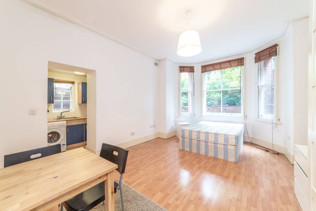 Property photo 1 of 5