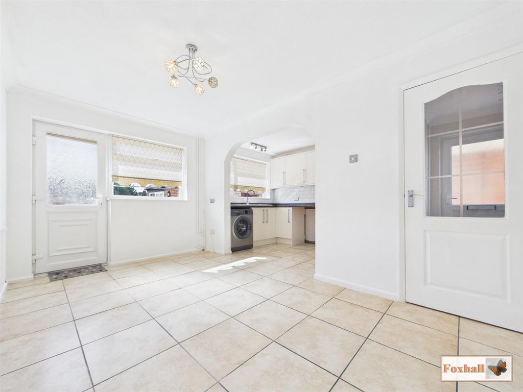 Property photo 2 of 18 Kitchen / Diner