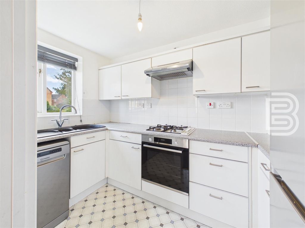 Property photo 3 of 14 Cam03823G0-Pr0239-Still007.Jpg