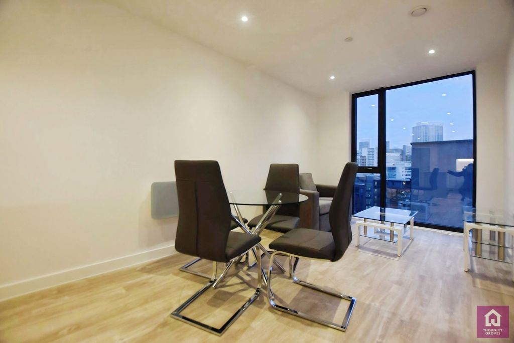 Property photo 3 of 18 Pbox-Img.Jpg