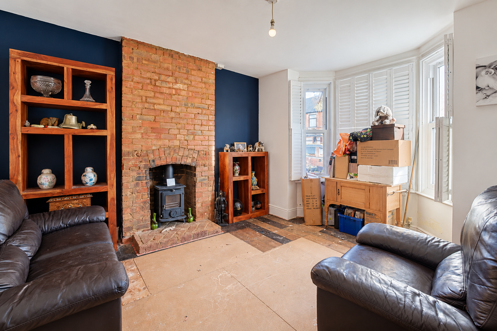 Property photo 2 of 19 016