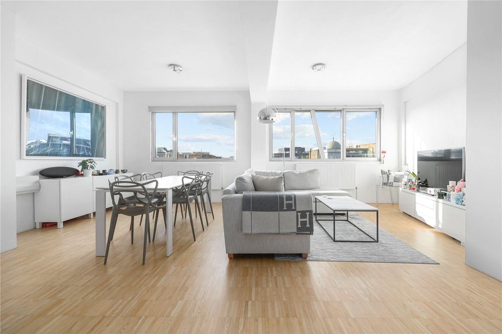 Property photo 1 of 11 Picture No. 22