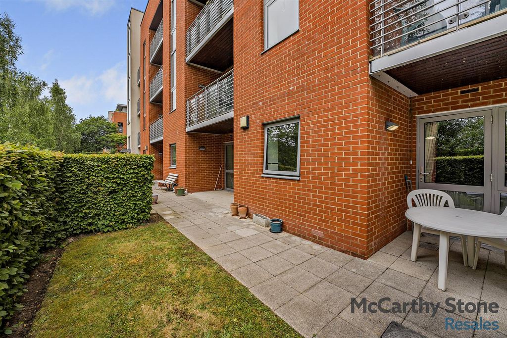 Property photo 1 of 18 8654559-Exterior01-800.Jpg