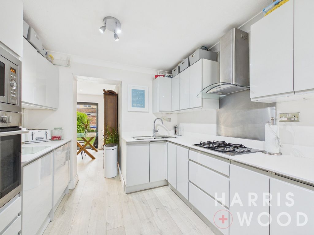 Property photo 2 of 23 5076613