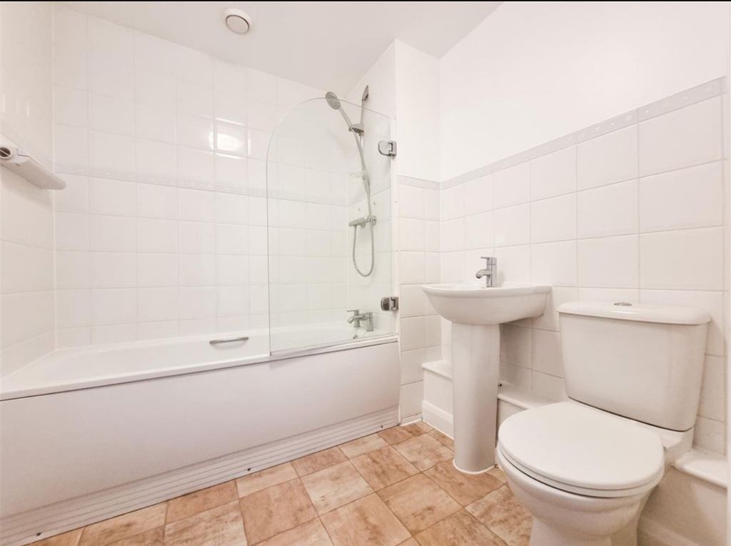 Additional image 9 of 2 bed flat for saleLondon Road, Croydon CR0