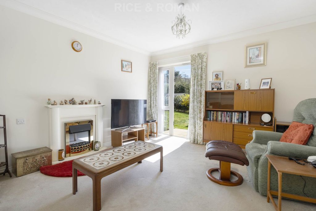 Property photo 3 of 16