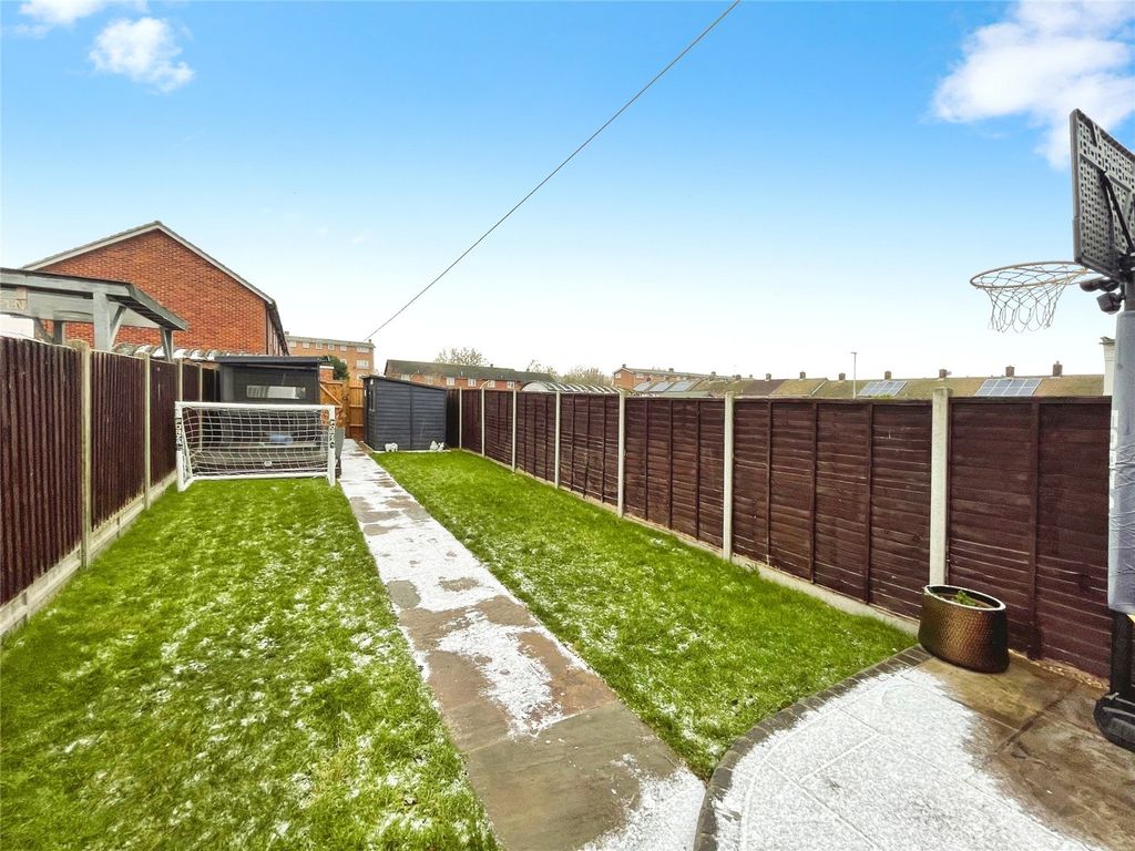 Property photo 3 of 18 Picture No. 08