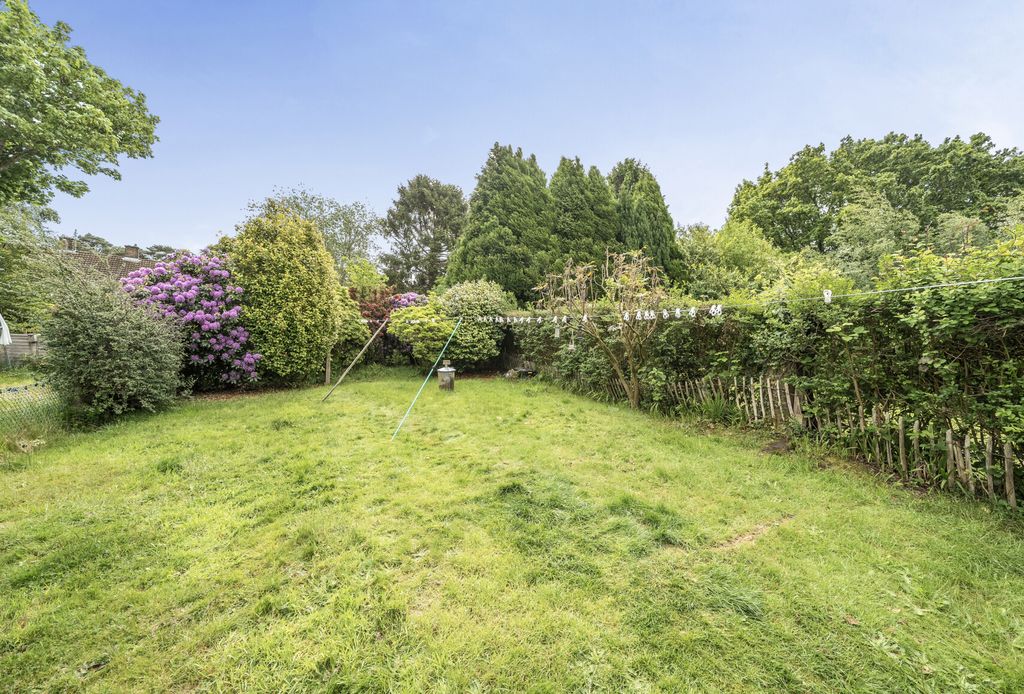 Property photo 1 of 12 1455593-20-6A0d7c...